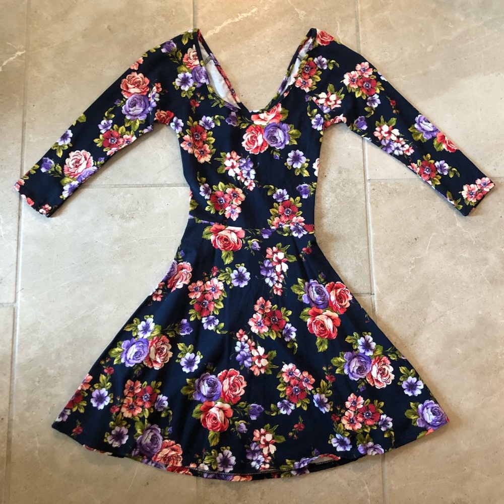 Gorgeous floral dress by LA hearts
